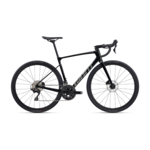 Maanteeratas GIANT Defy Advanced 2 (2026) Abyss Black