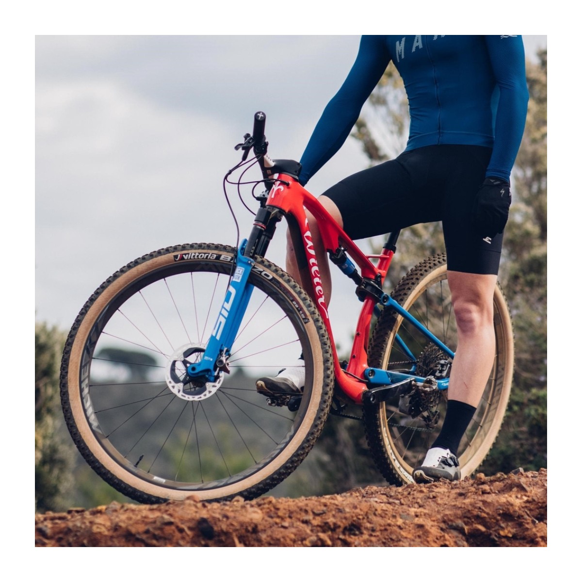 Wilier Urta SLR (FOX Float Factory Kashima) raam L – punane/sinine - Pilt 3