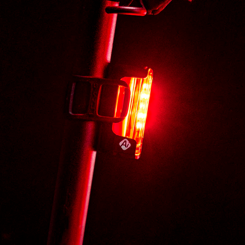 Lezyne Strip PRO Ai Alert 400+ LED tagatuli - Pilt 2